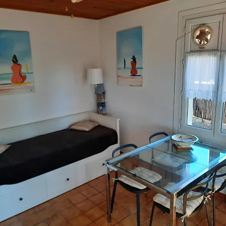 T2 Avec Jardin Prive, Proche Centre Et Plages De - Fr-1-239-632