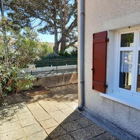 Apartment T2 Avec Jardin Prive, Proche Centre Et Plages De - Fr-1-239-632 Capbreton