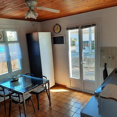 T2 Avec Jardin Prive, Proche Centre Et Plages De - Fr-1-239-632 * Capbreton