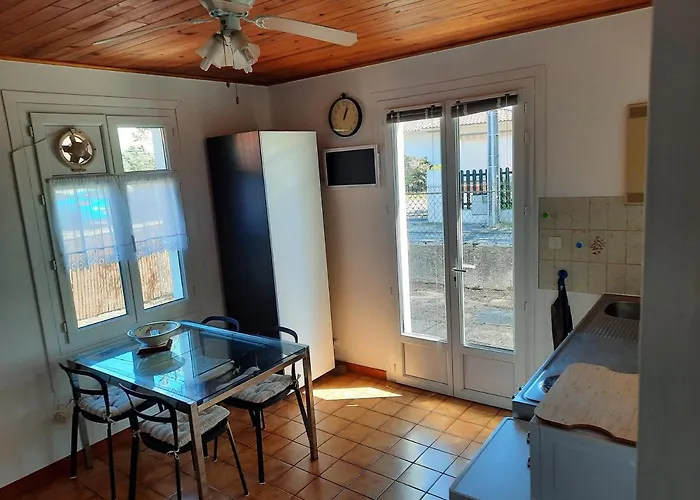 T2 Avec Jardin Prive, Proche Centre Et Plages De - Fr-1-239-632 * Capbreton