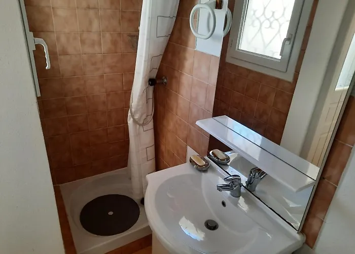 Lejlighed T2 Avec Jardin Prive, Proche Centre Et Plages De - Fr-1-239-632